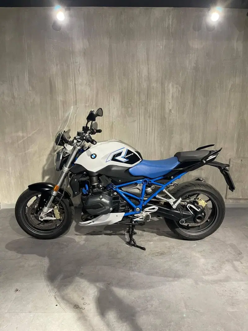 Bmw R 1200 R (2017 - 18) (2)