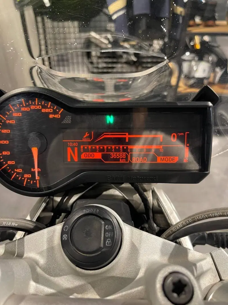 Bmw R 1200 R (2017 - 18) (6)
