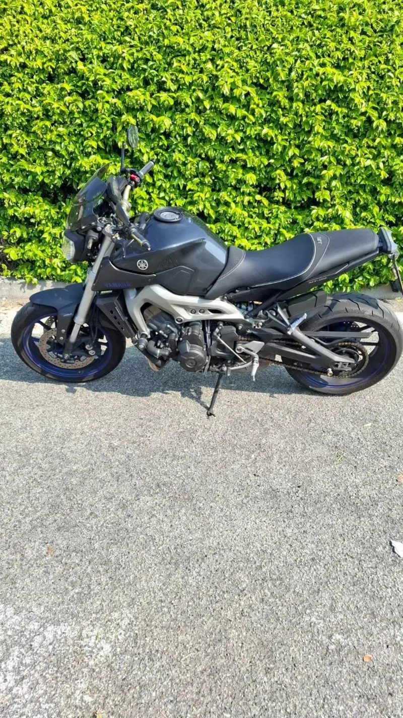Yamaha MT-09 ABS (2013 - 15) (2)