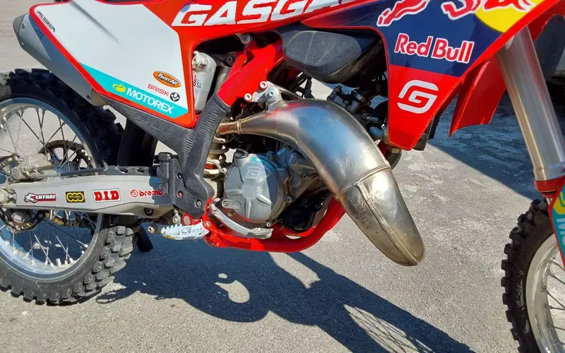 GASGAS MC 125 (2025) (2)