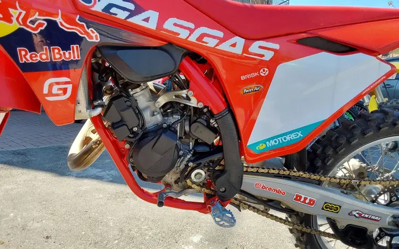 GASGAS MC 125 (2025) (7)