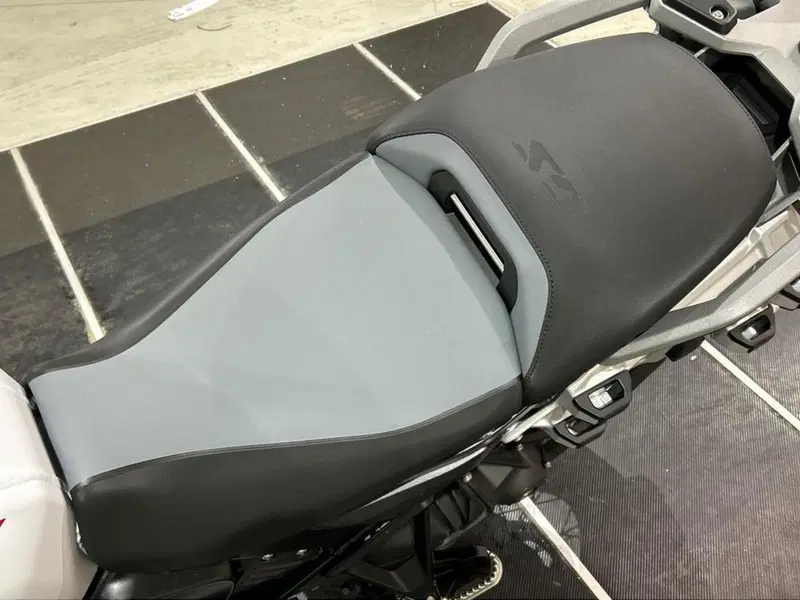 Bmw R 1300 GS Adventure ASA (2025 - 26) (11)