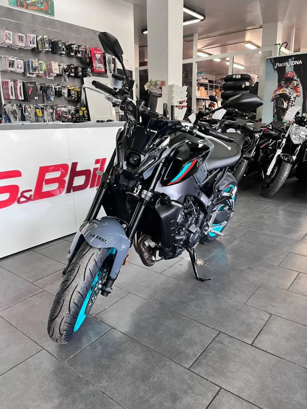 Yamaha MT-09 (2021 - 23) (5)