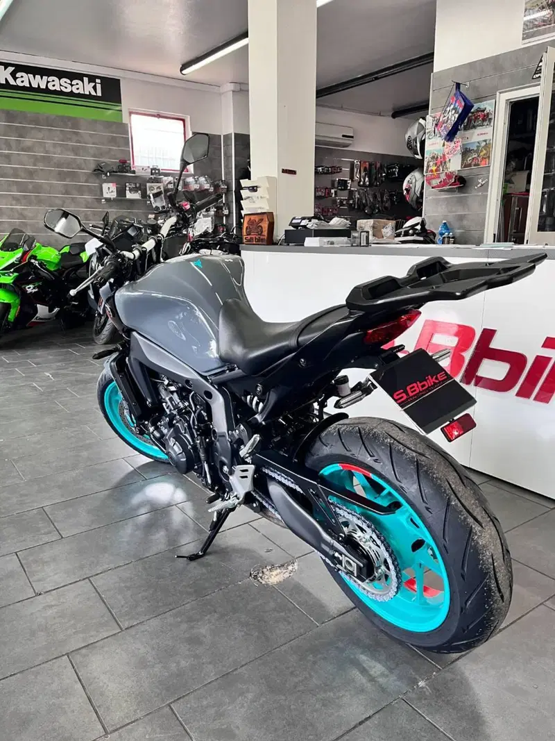 Yamaha MT-09 (2021 - 23) (6)