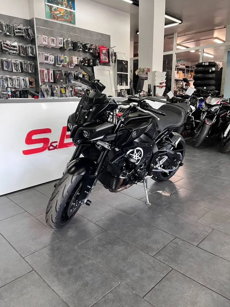 Yamaha MT-10 (2017 - 20) (2)