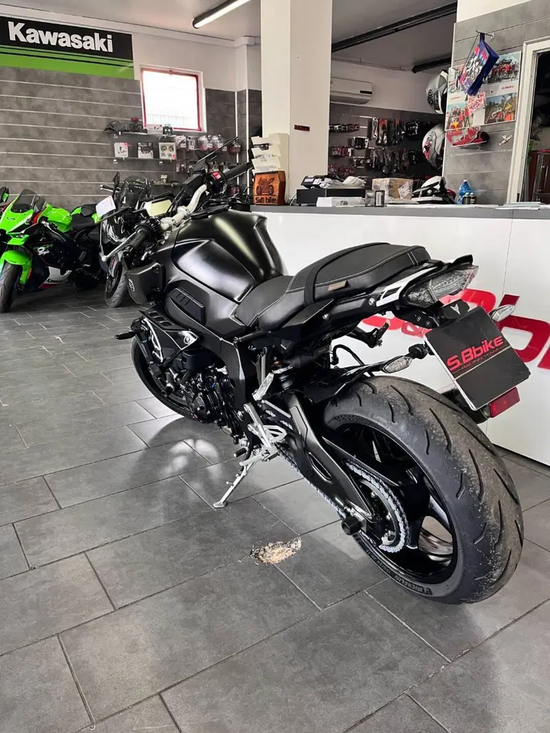 Yamaha MT-10 (2017 - 20) (4)
