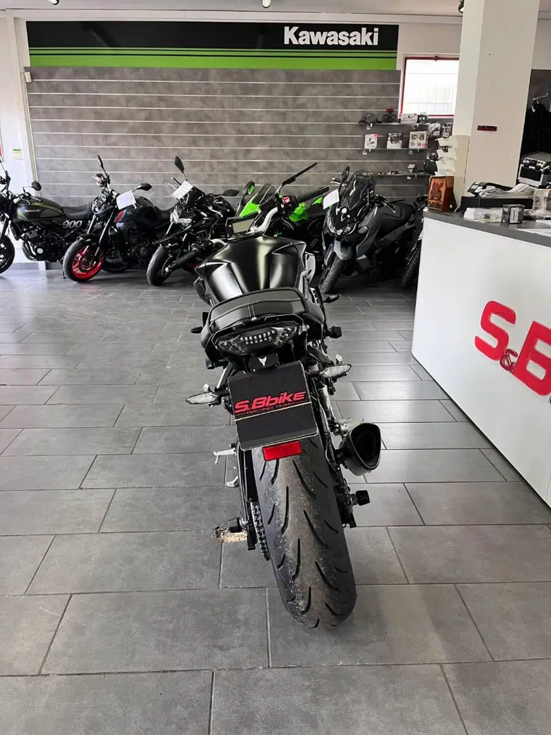 Yamaha MT-10 (2017 - 20) (5)