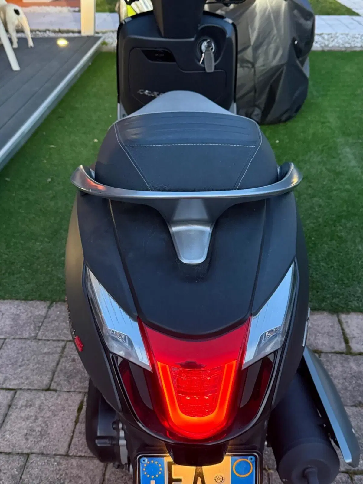 Kymco Like 125 Sport (2021 - 25) (3)