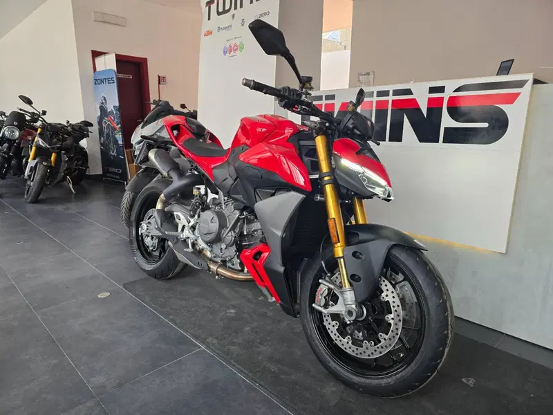 Ducati Streetfighter V2 S (2025 - 26) (2)