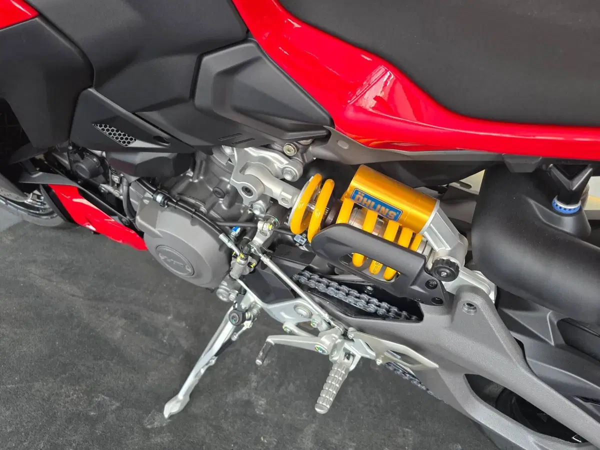 Ducati Streetfighter V2 S (2025 - 26) (14)