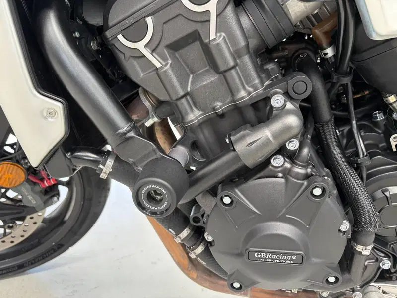 Honda CB 1000 R + Neo Sport Cafè (2019 - 20) (8)