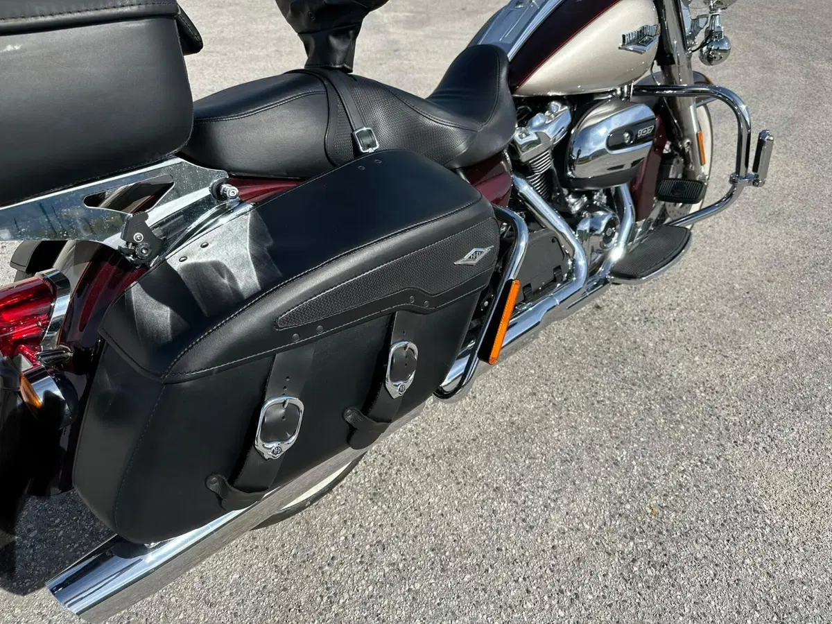 Harley-Davidson 107 Road King Classic (2017 - 18) - FLHRC (4)