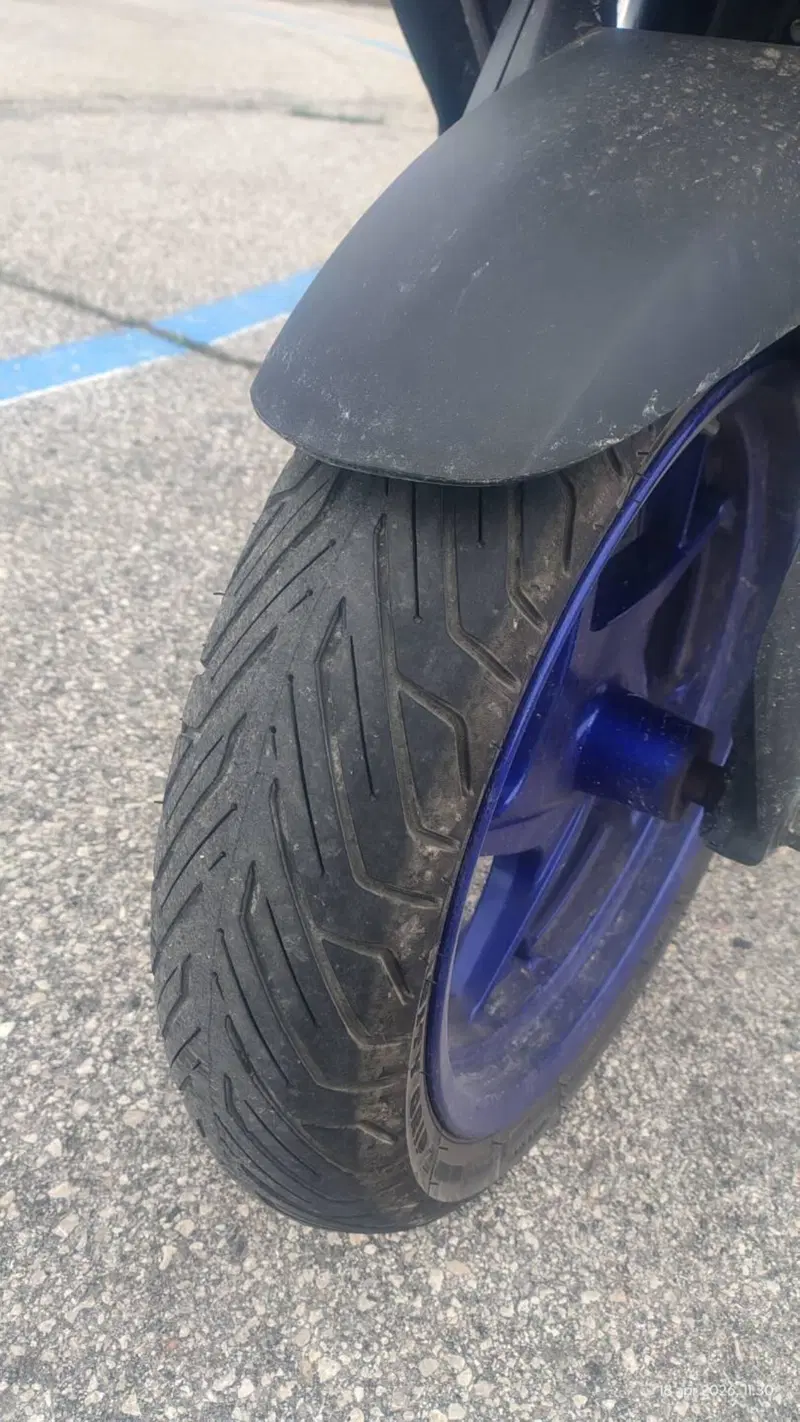 Yamaha X-Max 300 (2021 - 24) (2)
