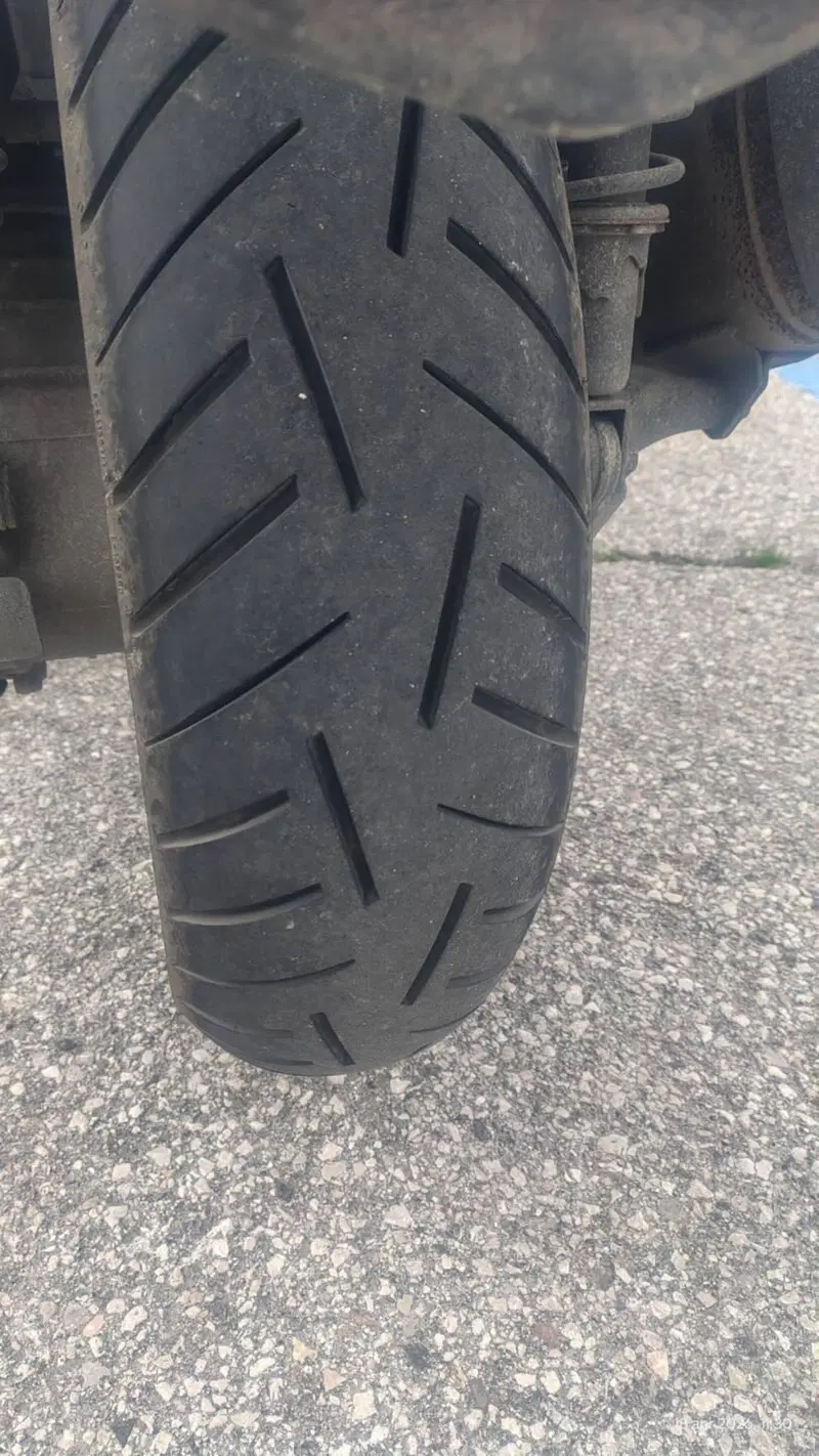 Yamaha X-Max 300 (2021 - 24) (3)