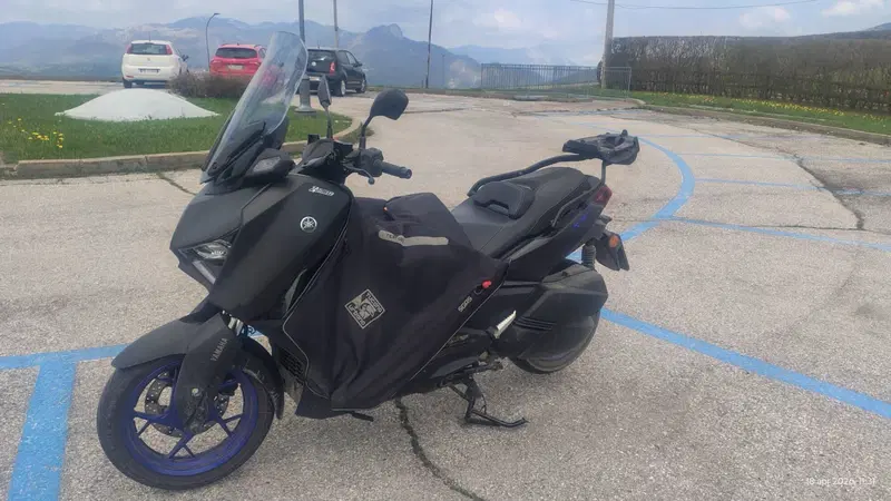 Yamaha X-Max 300 (2021 - 24) (4)
