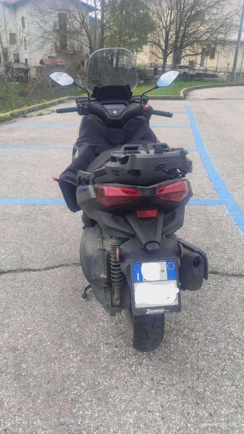 Yamaha X-Max 300 (2021 - 24) (5)