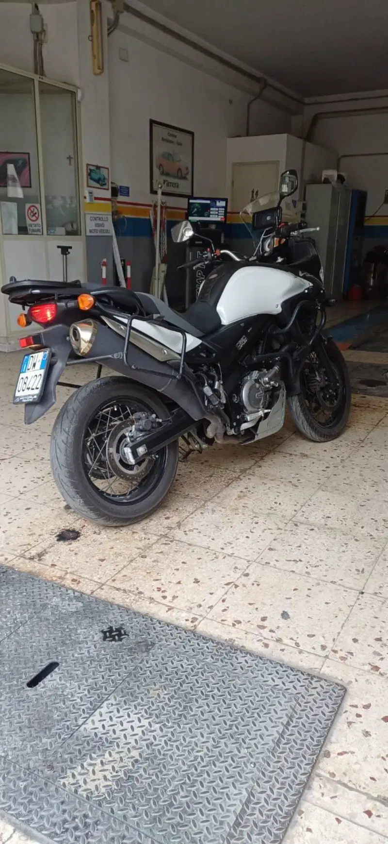 Suzuki V-Strom 650XT ABS (2015 - 17) (4)