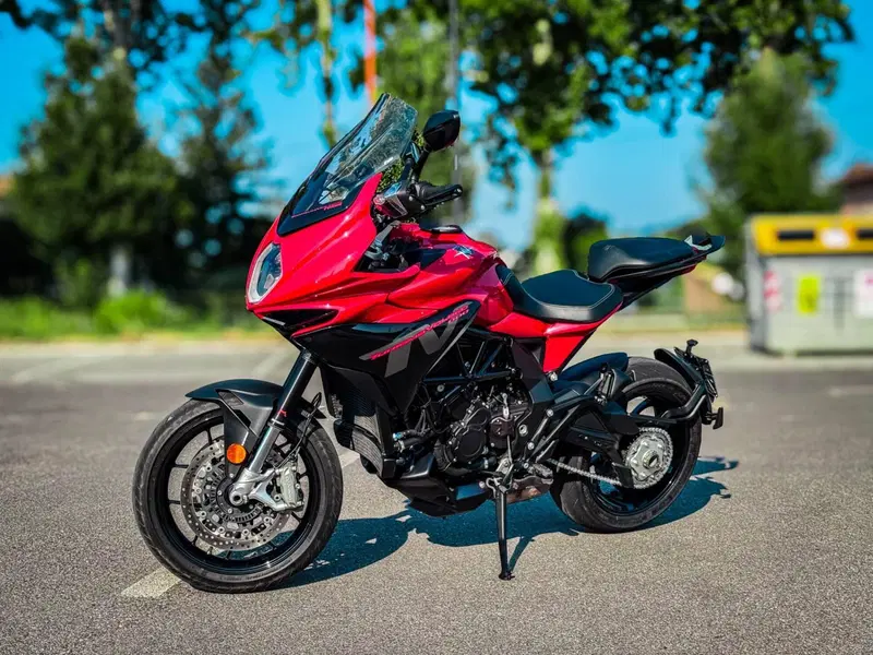 MV Agusta Turismo Veloce 800 Rosso (2021 - 23) (6)