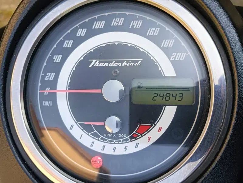 Triumph Thunderbird Storm 1700 ABS (2010 - 16) (8)