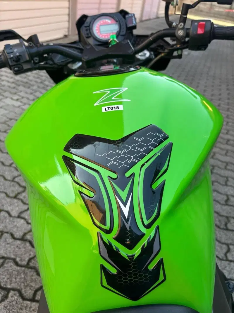 Kawasaki Z 750 (2003 - 06) (3)