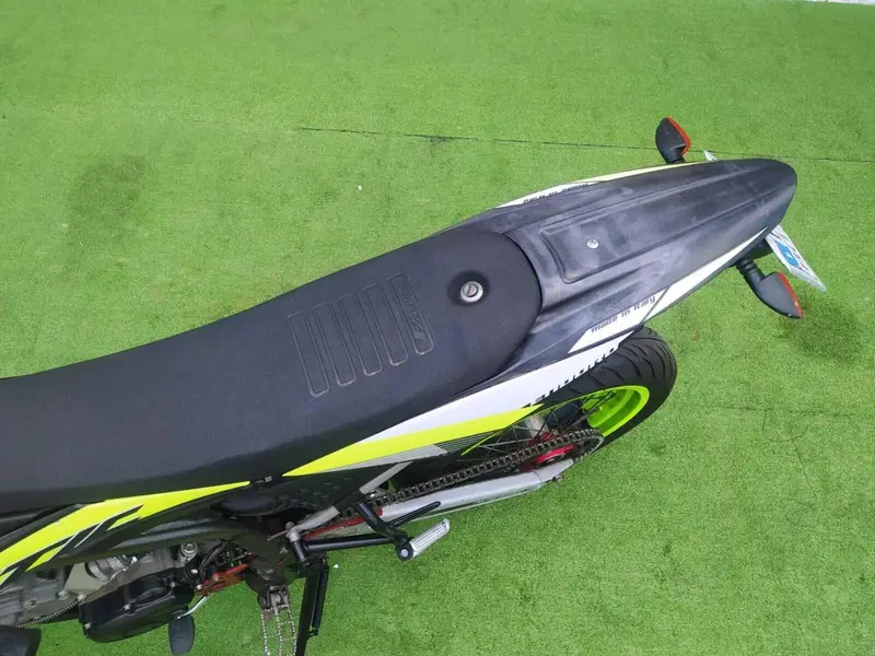 Fantic Motor Motard 125 Casa 4t (2019) (7)