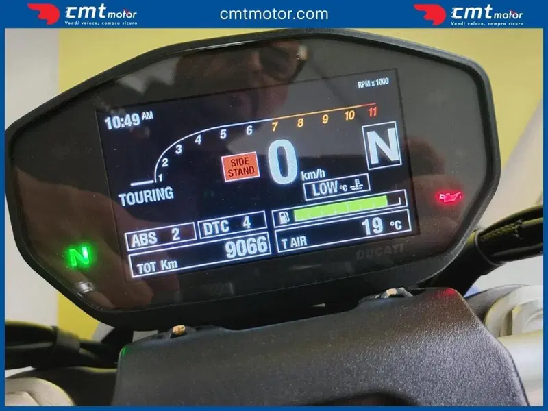 Ducati Monster 821 ABS (2014 - 17) (5)