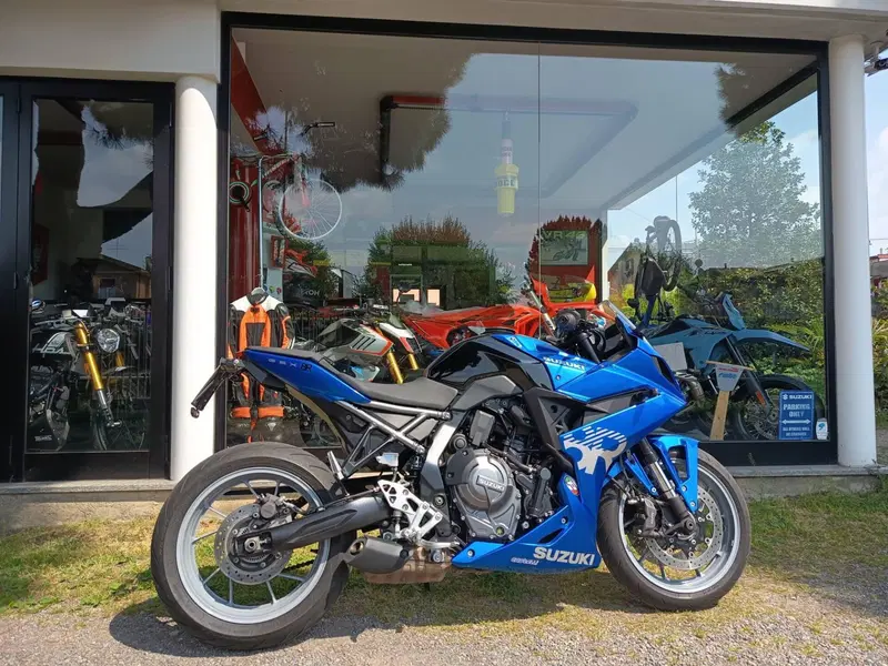 Suzuki GSX-8R (2024 - 26)