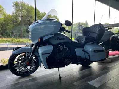 Indian Roadmaster 1834 Powerplus Dark Horse (2025 - 26) nuova