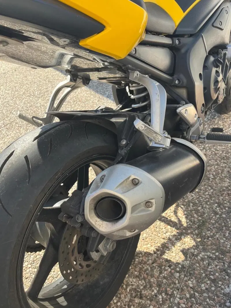 Yamaha FZ1 (2006 - 16) (7)