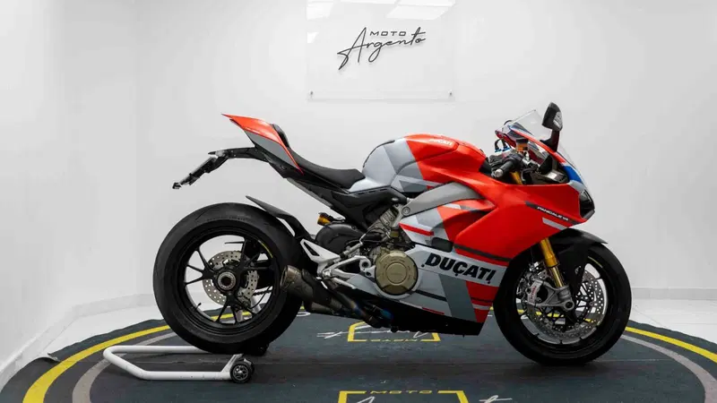 Ducati Panigale V4 S 1100 Corse (2019) (2)