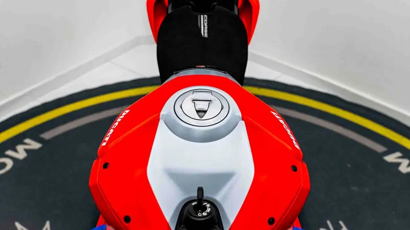 Ducati Panigale V4 S 1100 Corse (2019) (19)