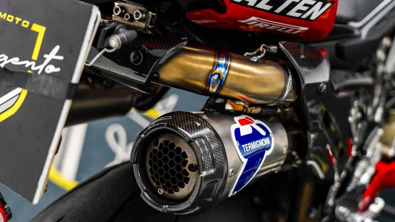 Ducati Panigale V4 R 1000 (2019 - 20) (14)
