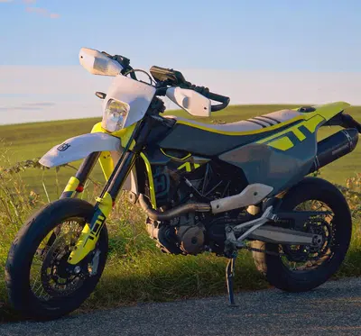 Husqvarna 701 Supermoto (2023 - 25) usata