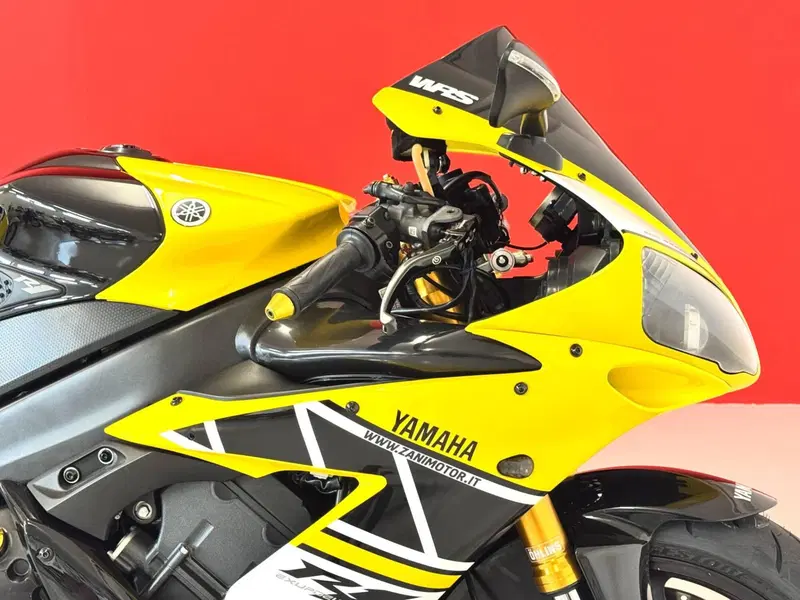 Yamaha YZF R1 (2006 - 07) (11)