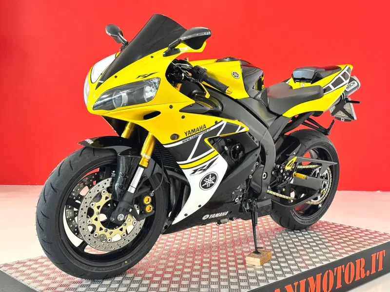 Yamaha YZF R1 (2006 - 07) (15)