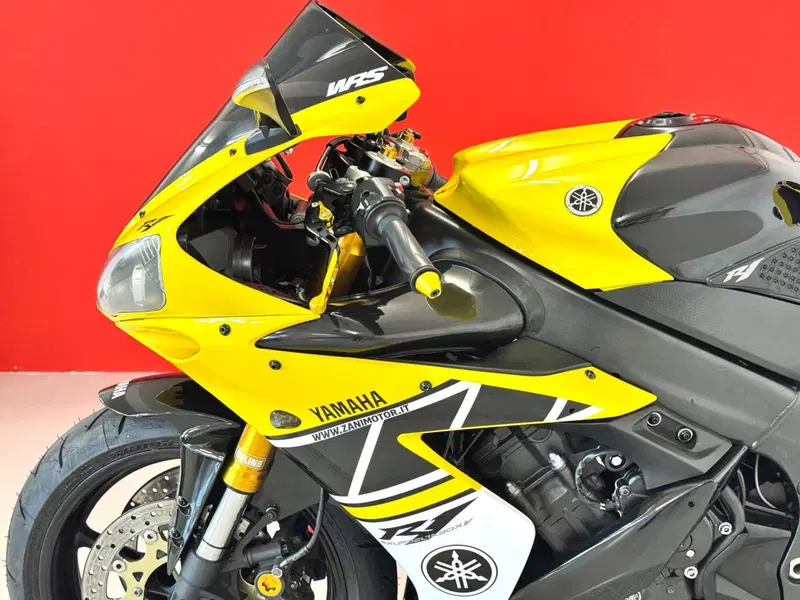 Yamaha YZF R1 (2006 - 07) (16)