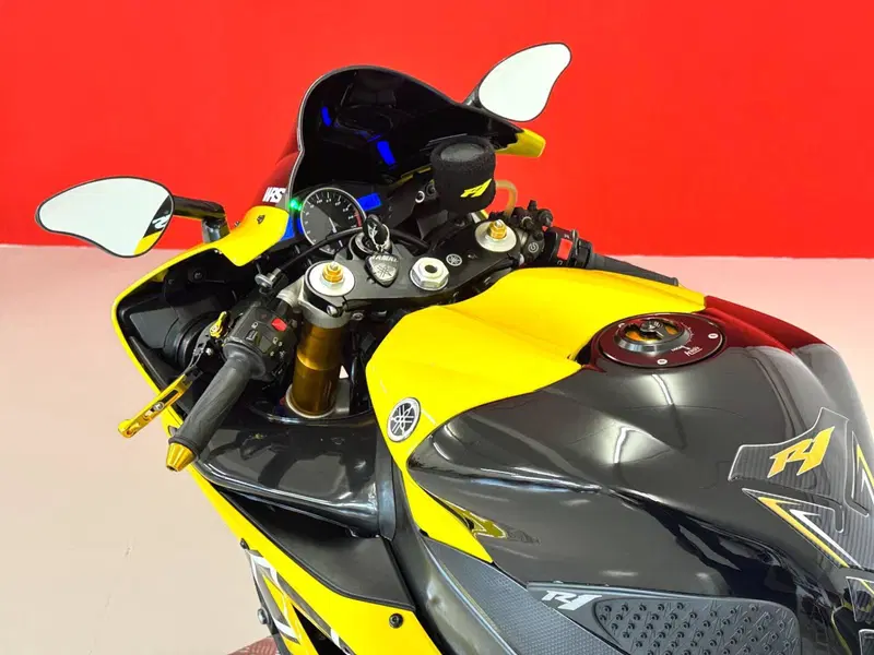 Yamaha YZF R1 (2006 - 07) (18)
