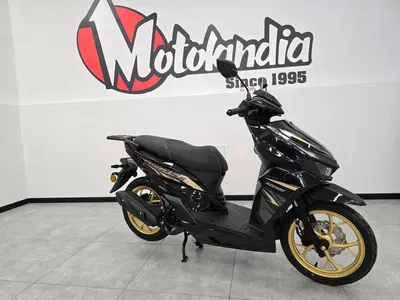 Keeway Motor Icon 125S (2026) usata
