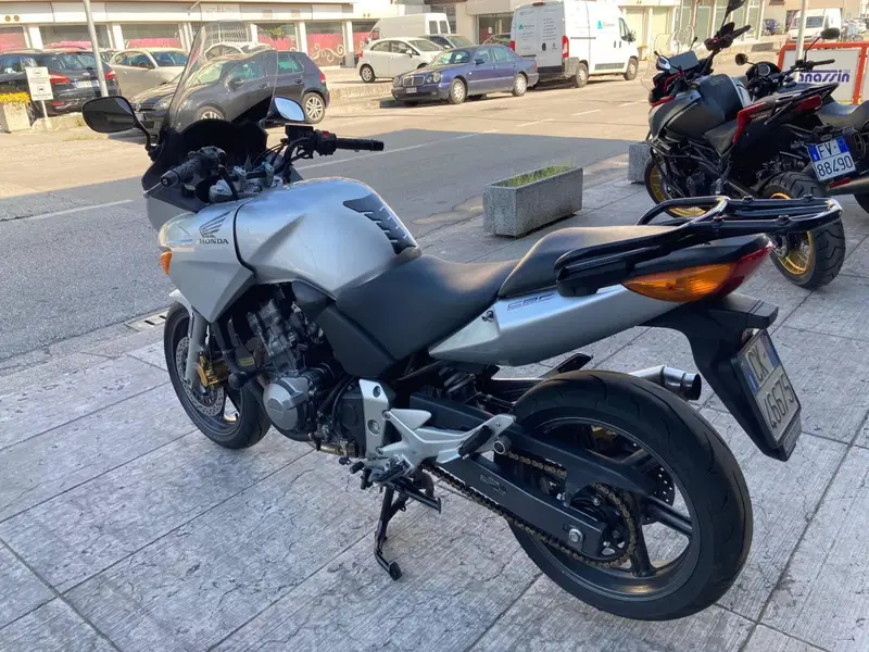 Honda CBF 600 ABS (2004 - 06) (6)