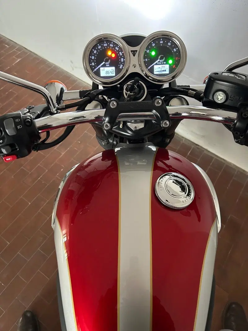 Triumph Bonneville T120 (2016 - 20) (4)