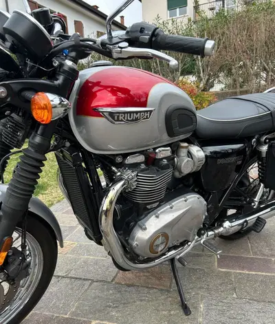 Triumph Bonneville T120 (2016 - 20) usata