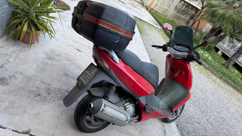 Aprilia Leonardo 250 (1999 -02)