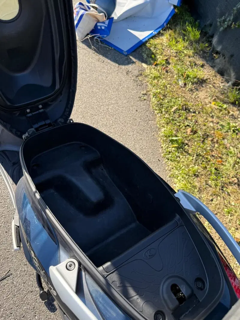 Kymco People 125i One (2021 - 25) (7)
