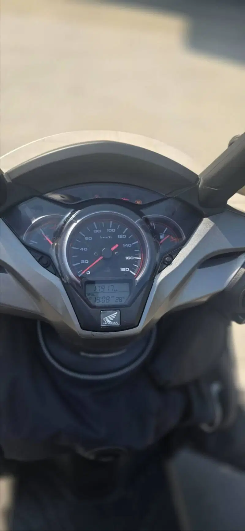 Honda SH 300 i Sport ABS (2018 - 20) (4)