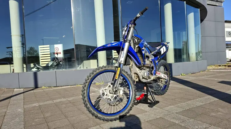 Yamaha YZ 250 F (2022) (4)