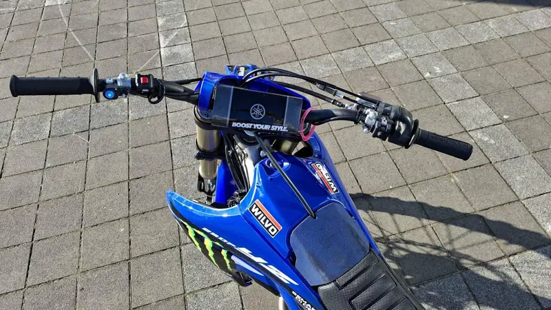 Yamaha YZ 250 F (2022) (6)