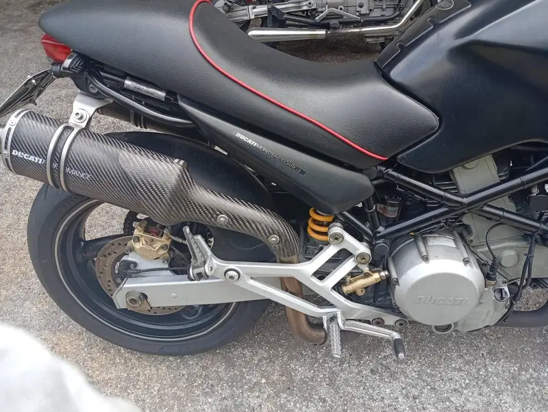 Ducati Monster 620 I.E. Dark (2002) (8)