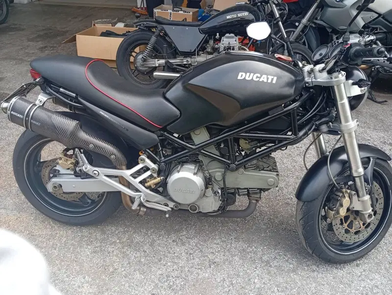 Ducati Monster 620 I.E. Dark (2002)