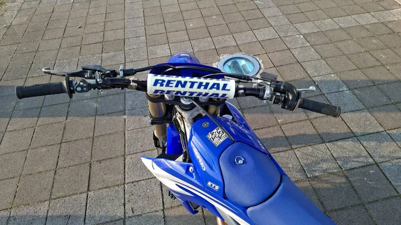 Yamaha YZ 450 F (2024) (5)
