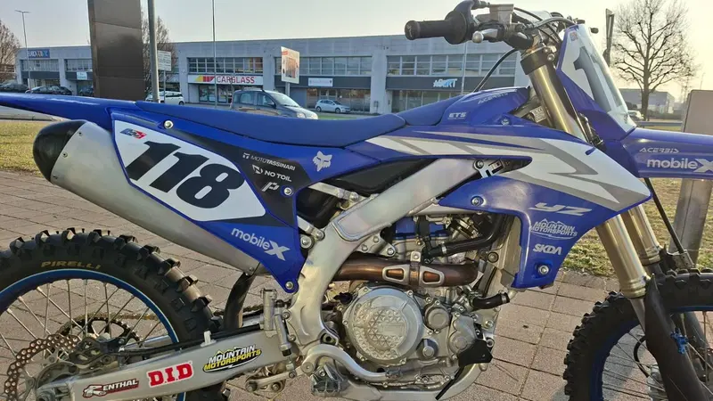 Yamaha YZ 450 F (2024) (3)
